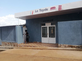 Entrée du point de vente "La Tayole" Entrée du point de vente "La Tayole"